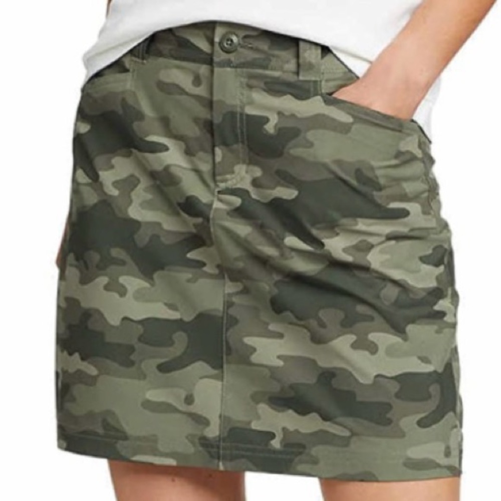 Eddie Bauer Women's Adventurer 2.0 Skort, size 4
